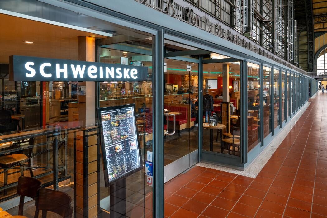Bilder Schweinske Restaurant am Hamburger Hauptbahnhof / Wandelhalle / Hamburg Mitte - Schnitzel, Burger & Frühstück