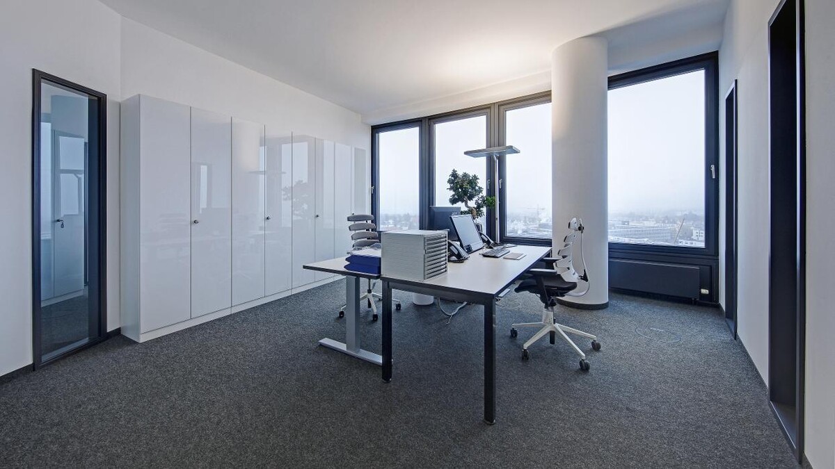 Bilder WARELOG Real Estate Stuttgart GmbH