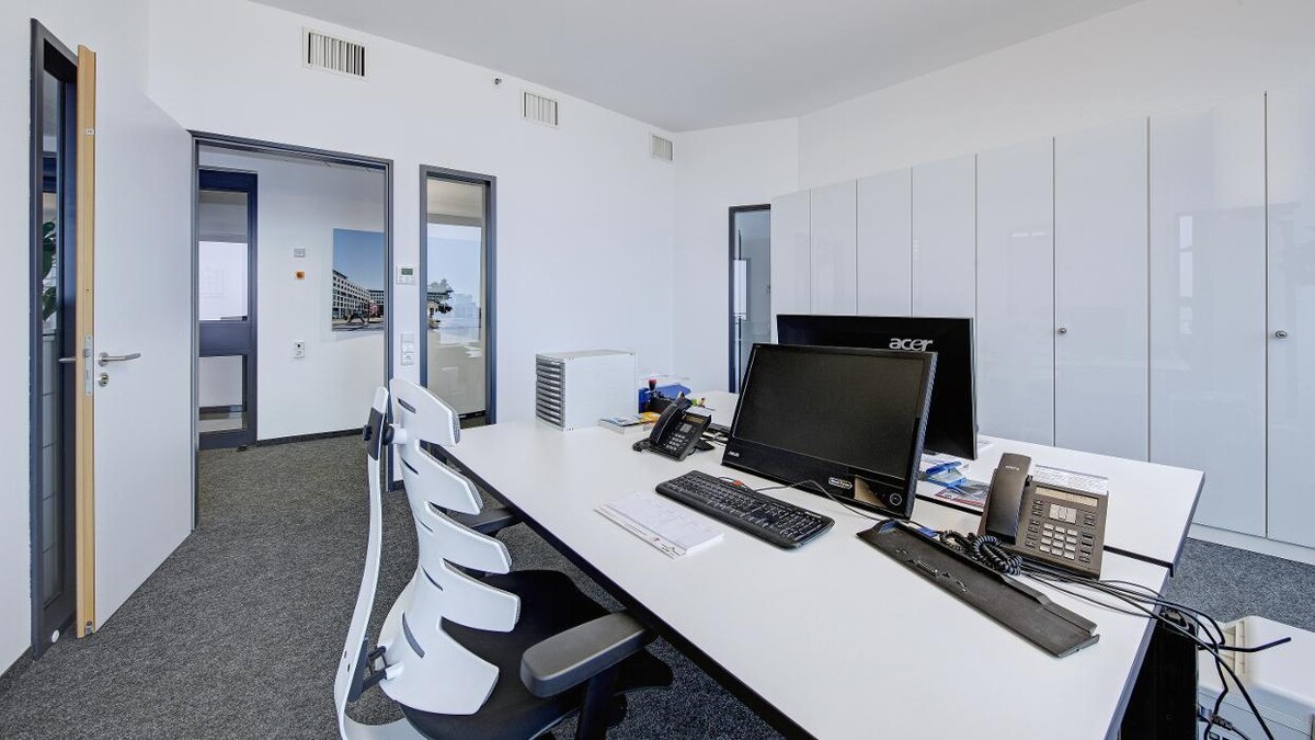 Bilder WARELOG Real Estate Stuttgart GmbH