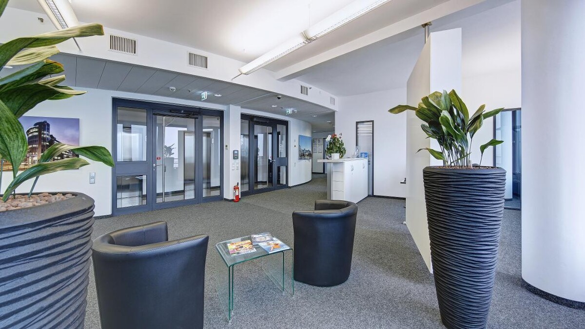 Bilder WARELOG Real Estate Stuttgart GmbH