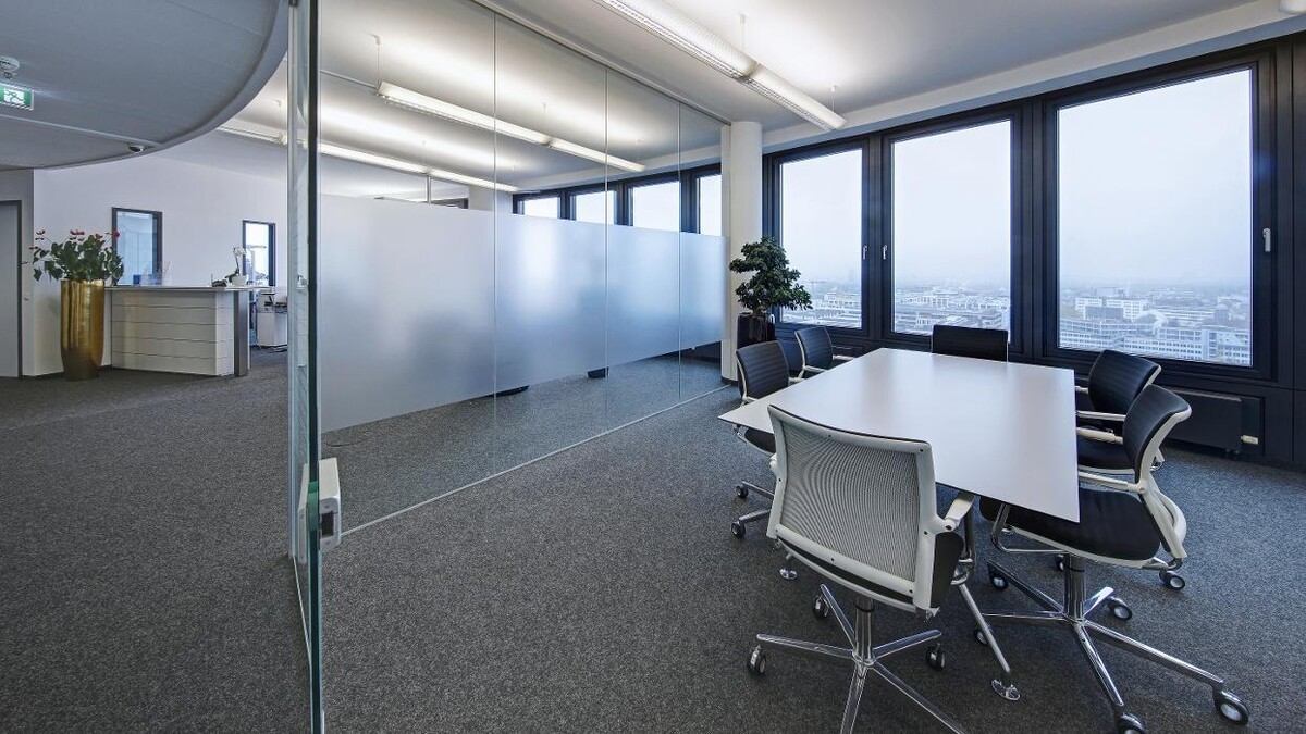 Bilder WARELOG Real Estate Stuttgart GmbH