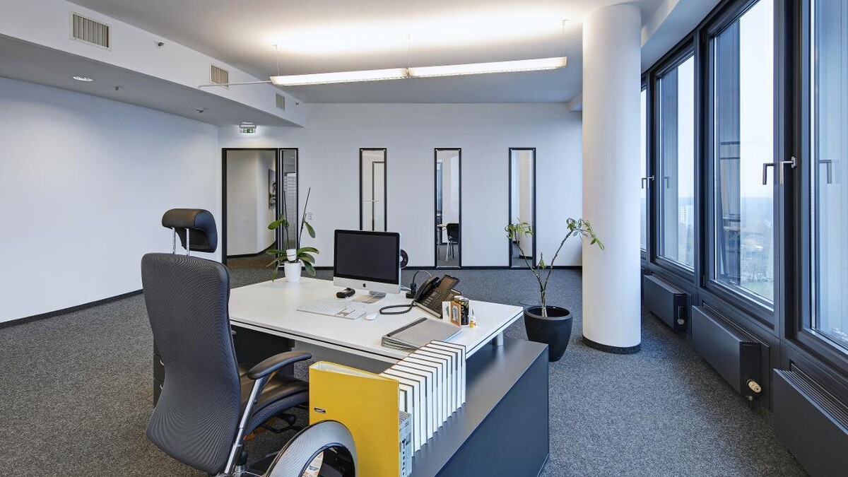 Bilder WARELOG Real Estate Stuttgart GmbH