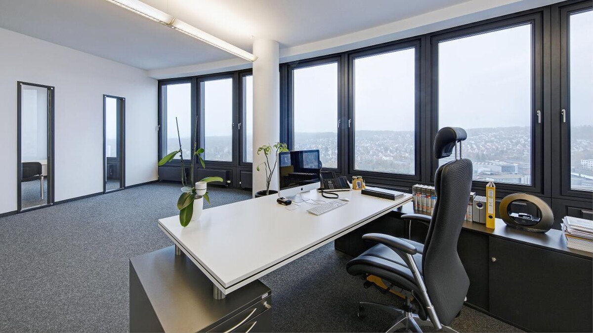 Bilder WARELOG Real Estate Stuttgart GmbH