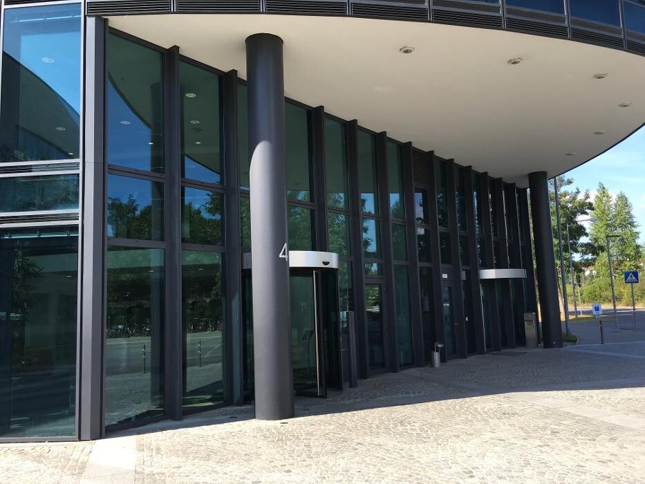 Bilder WARELOG Real Estate Stuttgart GmbH