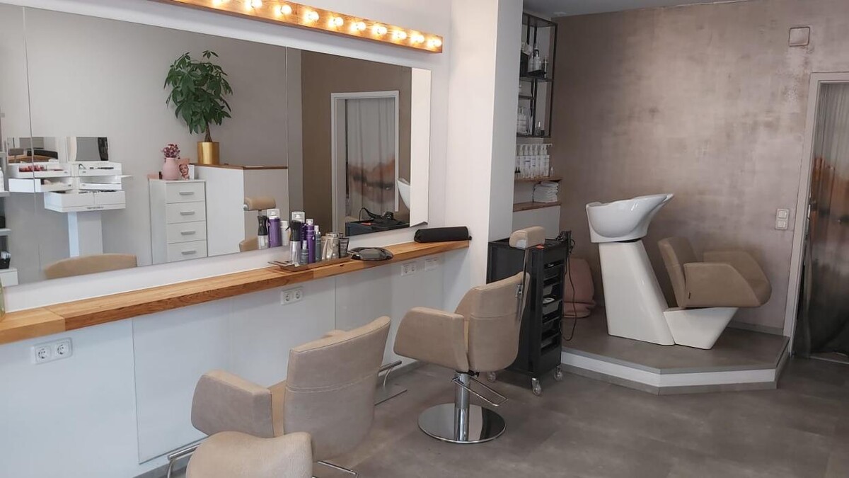 Angela Schirra Haare Beauty Wellness Logo