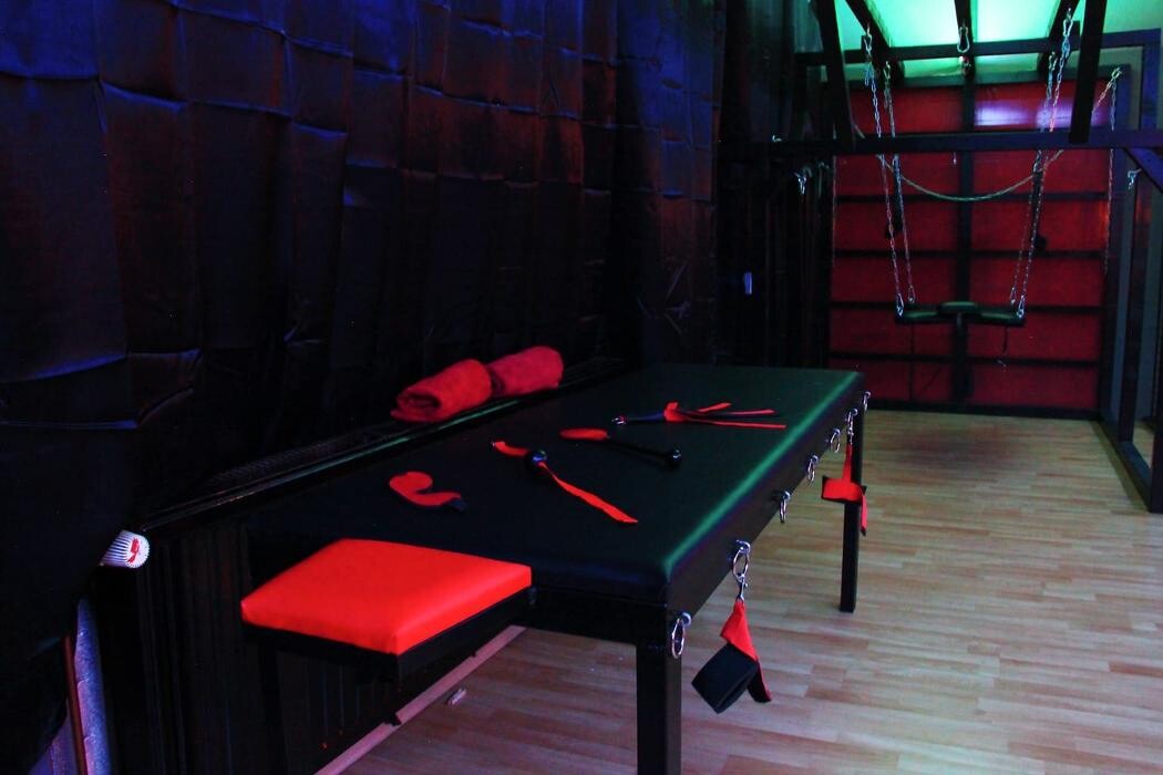 Bilder Abenteuerland Subkultur BDSM Studio / SM Studio