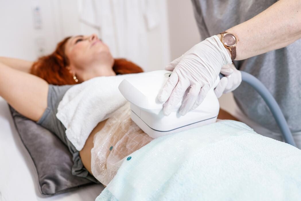 Bilder DERMAPURA Leipzig Mitte | Dauerhafte Haarentfernung & Kryolipolyse