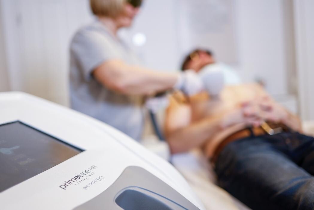 Bilder DERMAPURA Leipzig Mitte | Dauerhafte Haarentfernung & Kryolipolyse