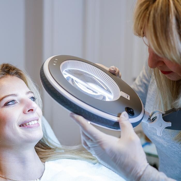 Bilder DERMAPURA Leipzig Mitte | Dauerhafte Haarentfernung & Kryolipolyse