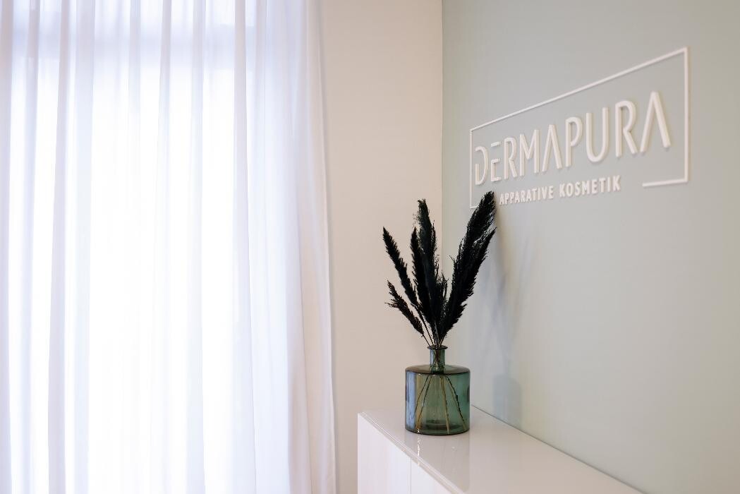 Bilder DERMAPURA Leipzig Mitte | Dauerhafte Haarentfernung & Kryolipolyse
