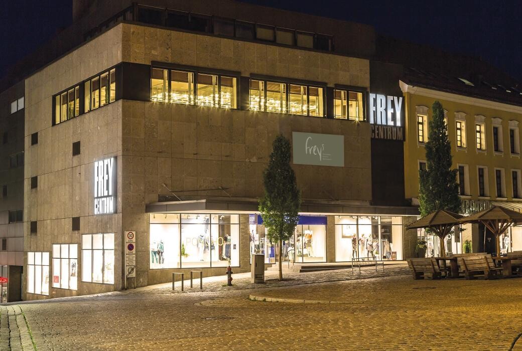 Bilder FREY Modeerlebnishaus Cham