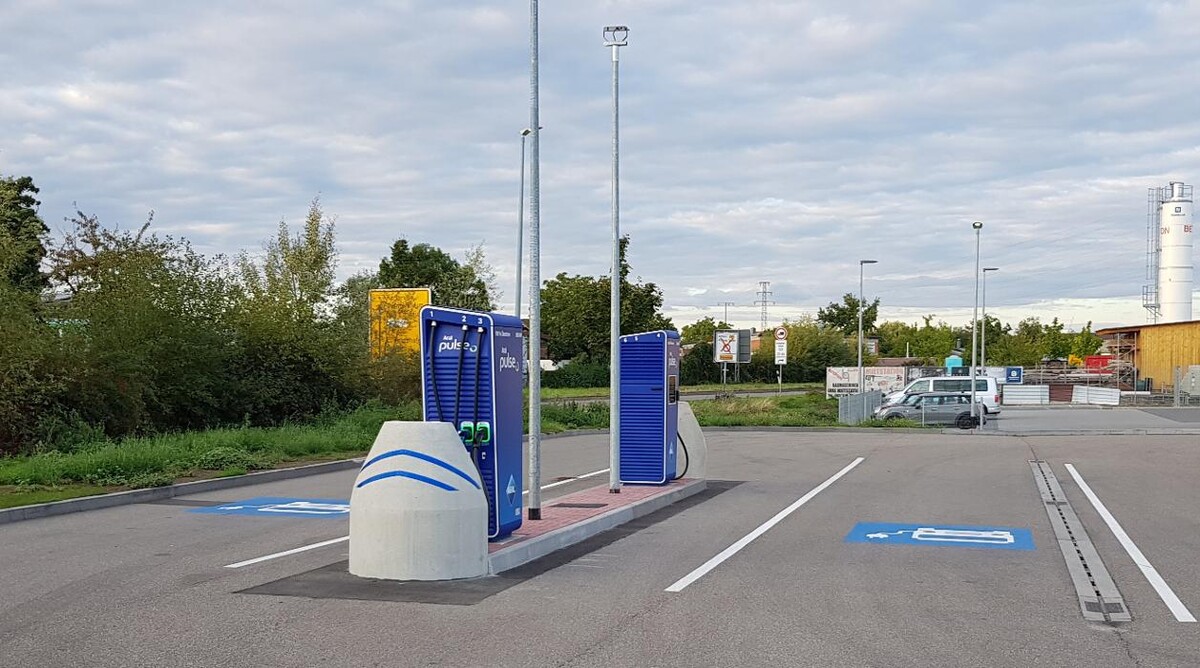 Bilder Aral pulse Ladestation