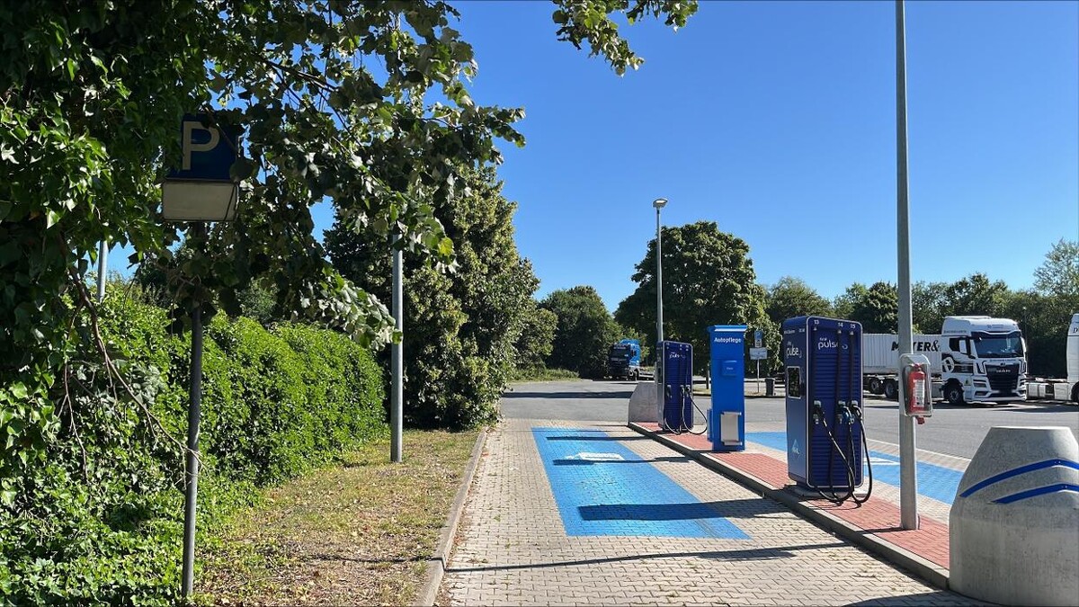 Bilder Aral pulse Ladestation