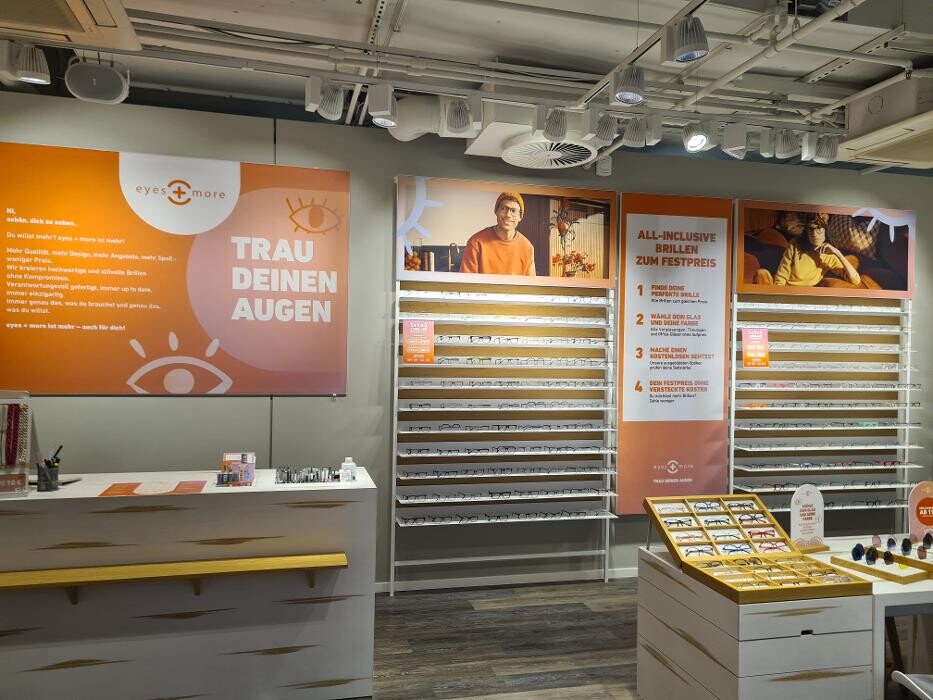 Bilder eyes + more- Optiker Hamburg, Phoenix-Center