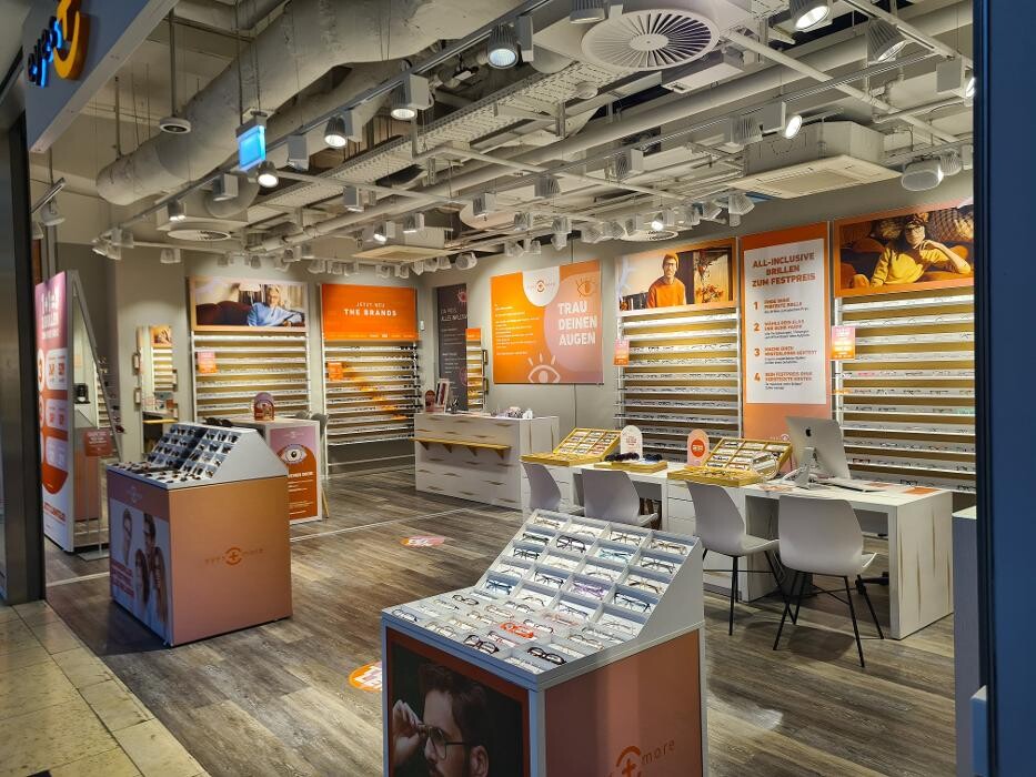 Bilder eyes + more- Optiker Hamburg, Phoenix-Center