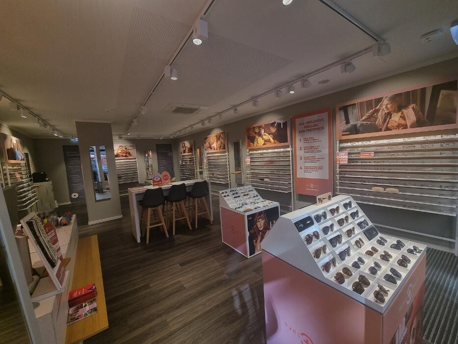 Bilder eyes + more - Optiker Bamberg