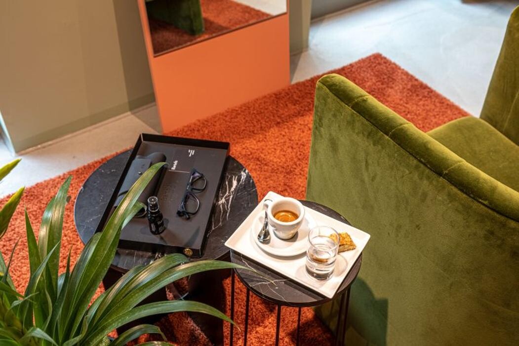 Bilder Bartels - stil bewusst sehen - Augenoptiker & Optometrist