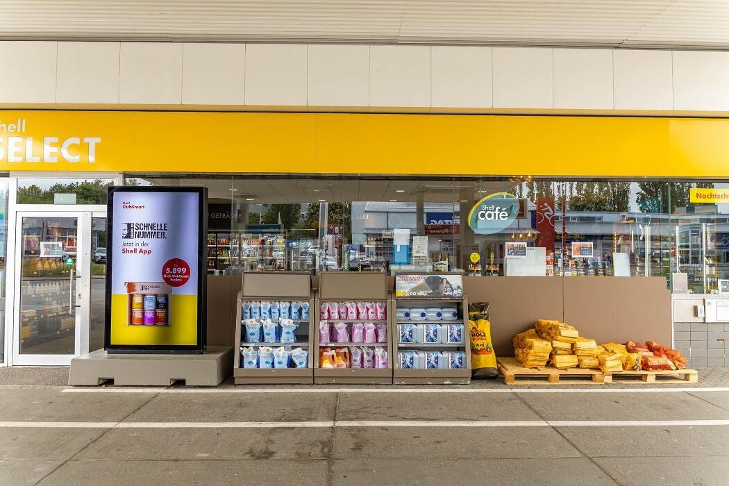 Bilder Shell Recharge Charging Station