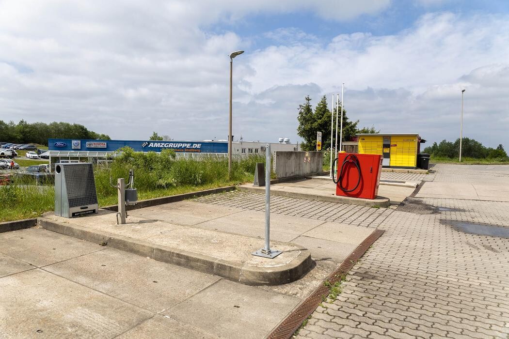 Bilder Shell Recharge Charging Station