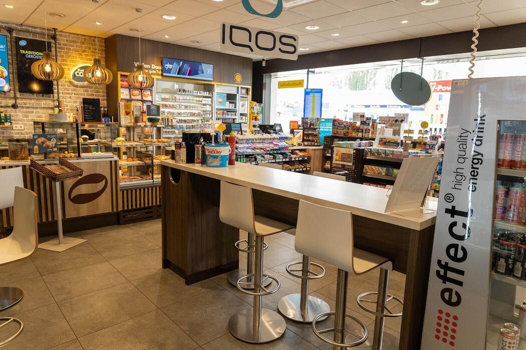 Bilder Shell Recharge Charging Station