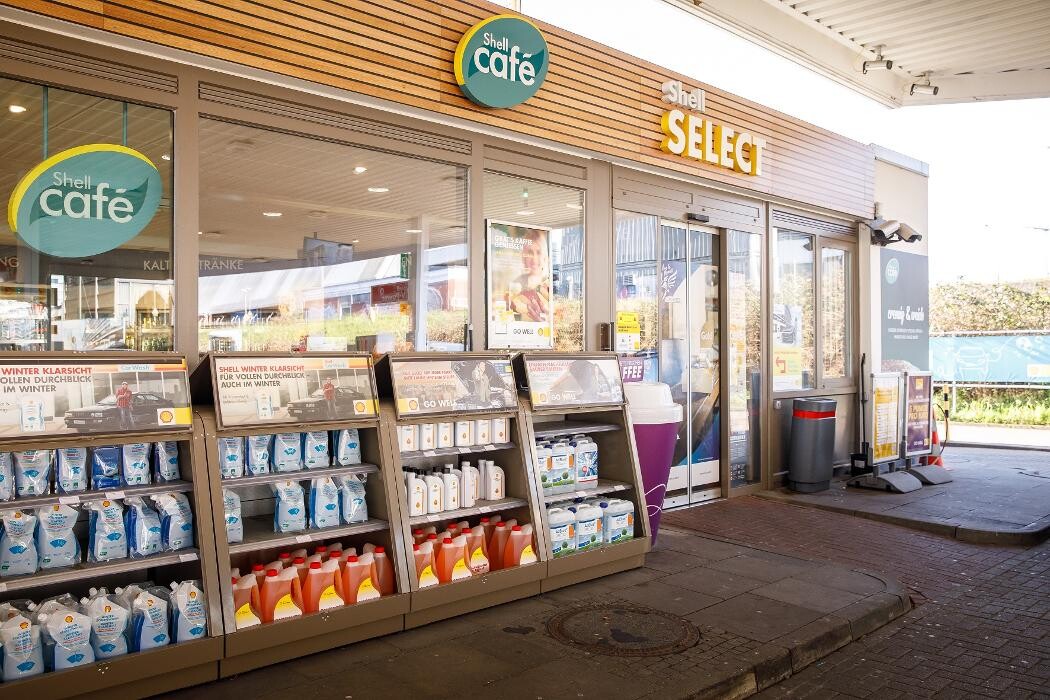 Bilder Shell Recharge Charging Station