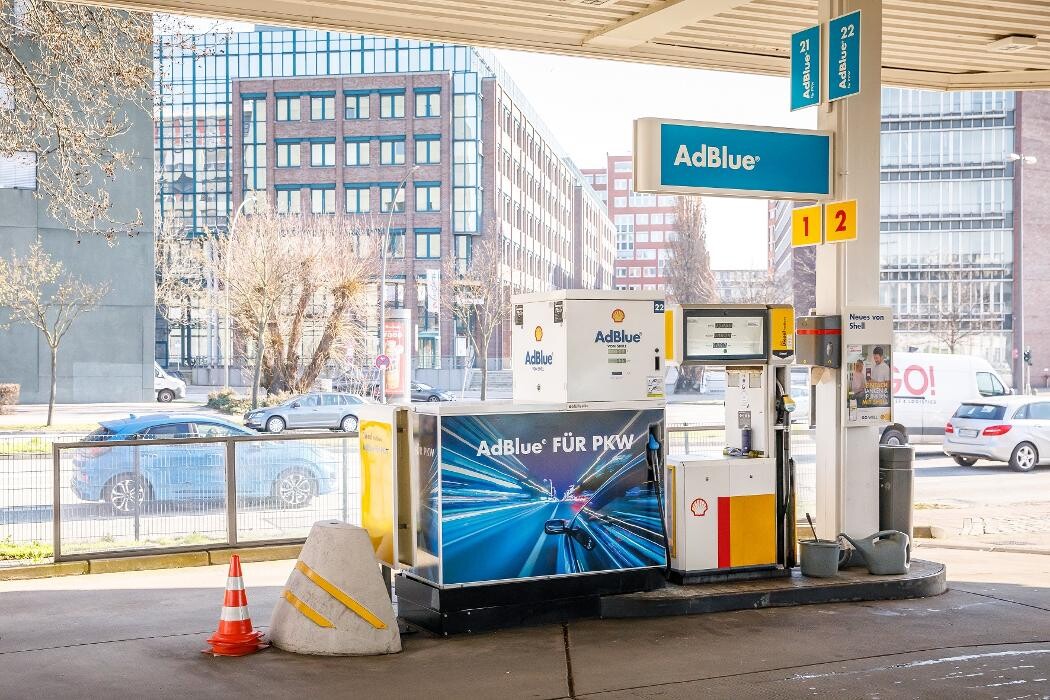 Bilder Shell Recharge Charging Station