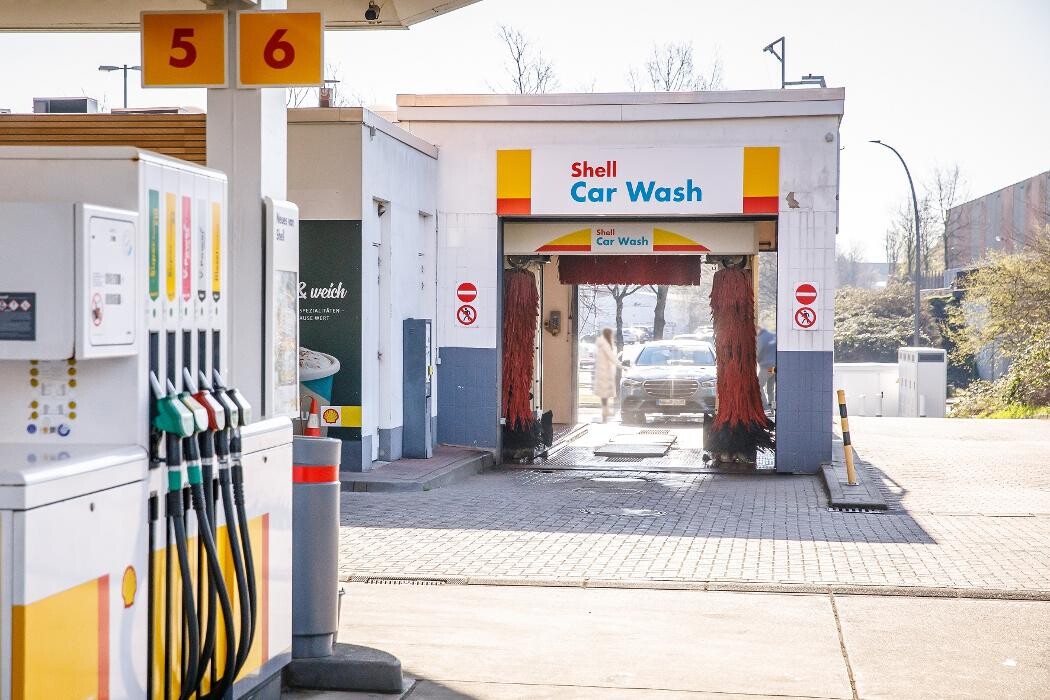 Bilder Shell Recharge Charging Station