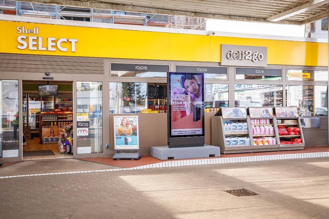 Bilder Shell Recharge Charging Station