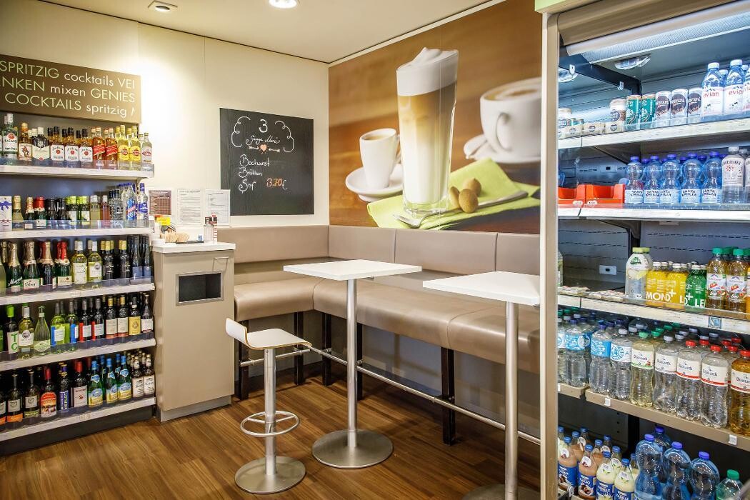 Bilder Shell Recharge Charging Station