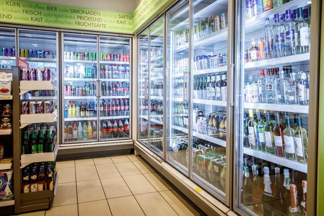 Bilder Shell Recharge Charging Station