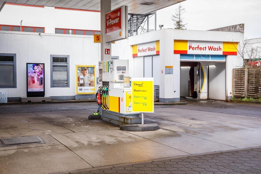 Bilder Shell Recharge Charging Station