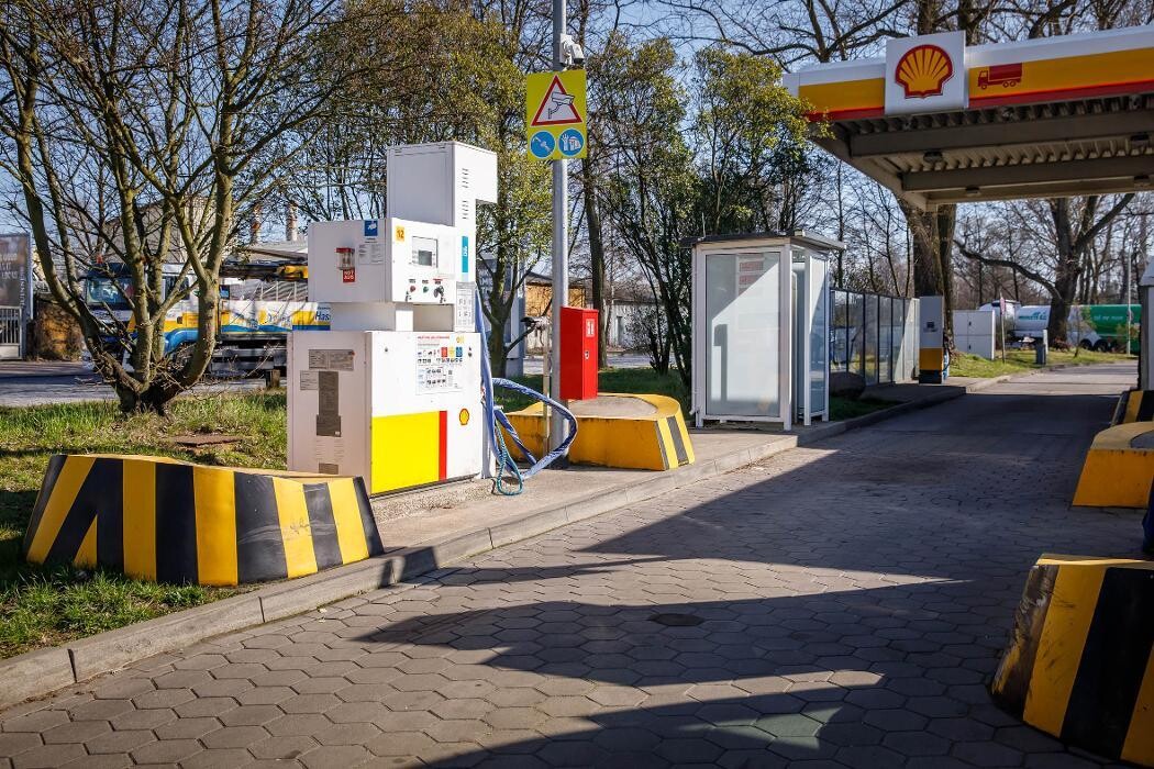 Bilder Shell Recharge Charging Station