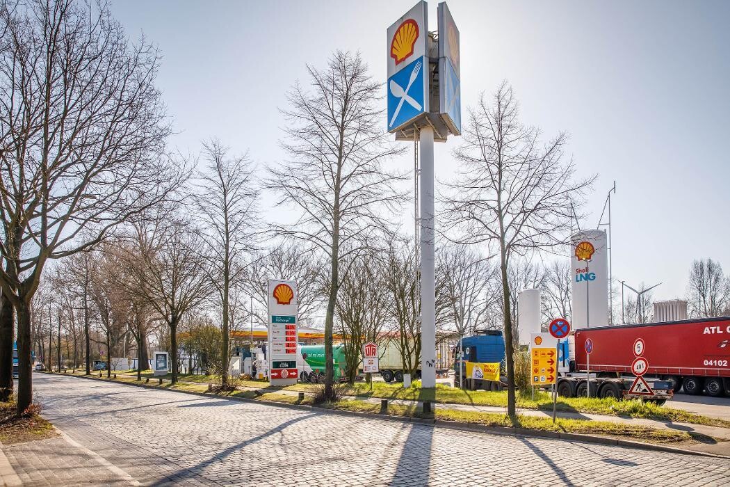 Bilder Shell Recharge Charging Station