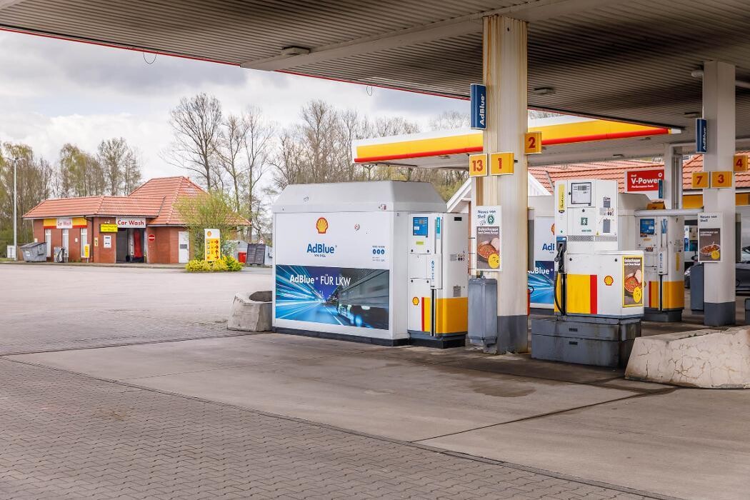 Bilder Shell Recharge Charging Station