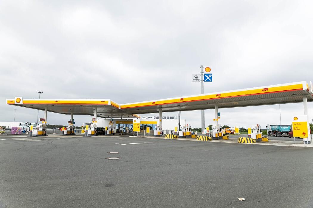 Bilder Shell Recharge Charging Station