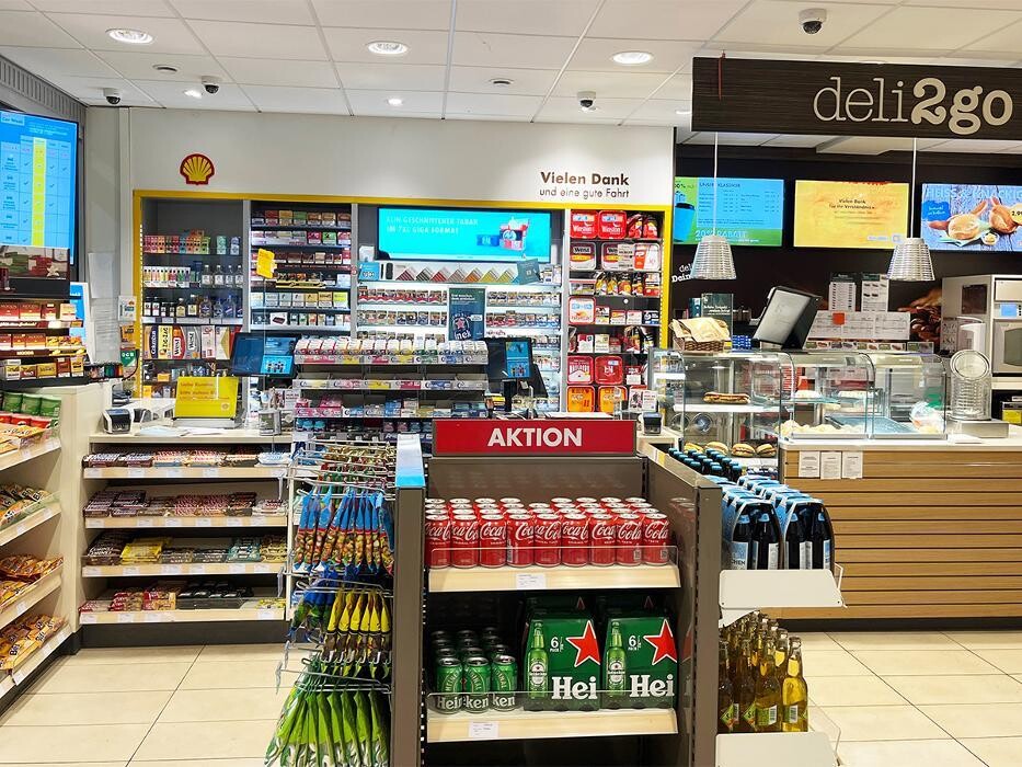 Bilder Shell Recharge Charging Station