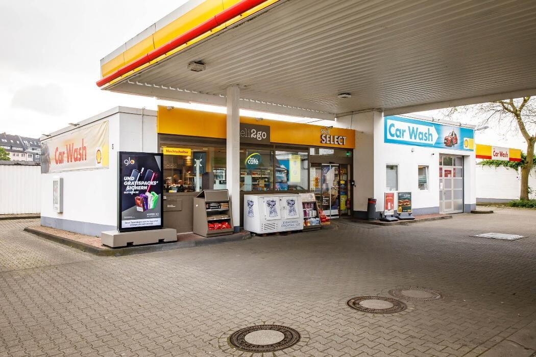 Bilder Shell Recharge Charging Station