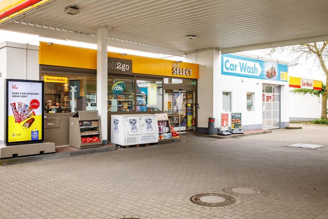 Bilder Shell Recharge Charging Station