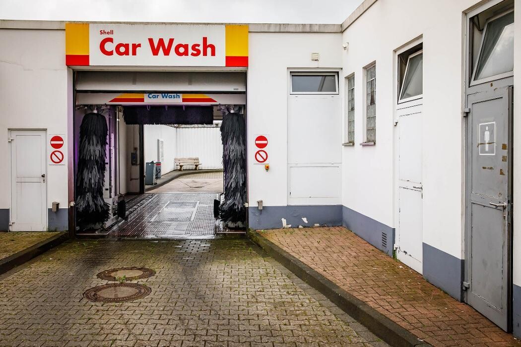 Bilder Shell Recharge Charging Station