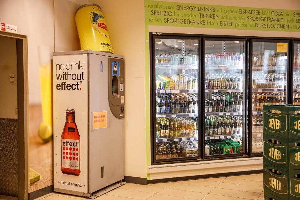 Bilder Shell Recharge Charging Station