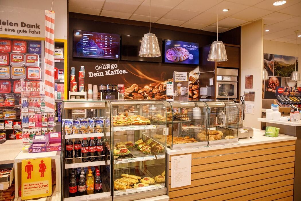 Bilder Shell Recharge Charging Station