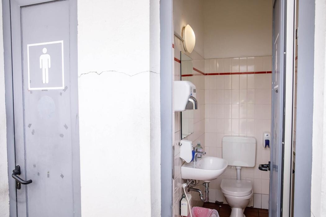 Bilder Shell Recharge Charging Station