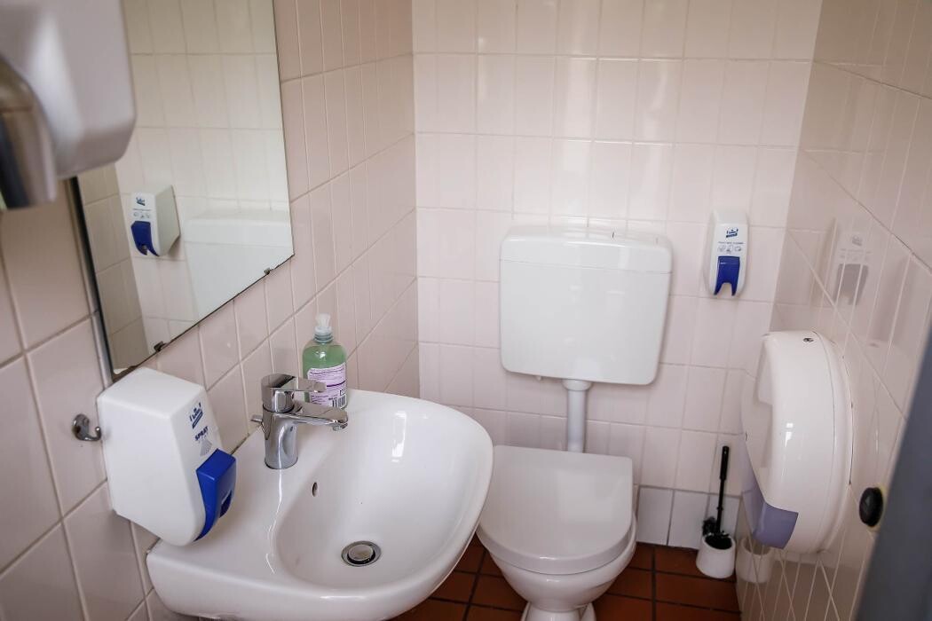 Bilder Shell Recharge Charging Station