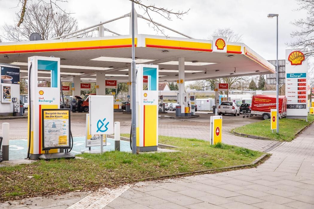 Bilder Shell Recharge Charging Station