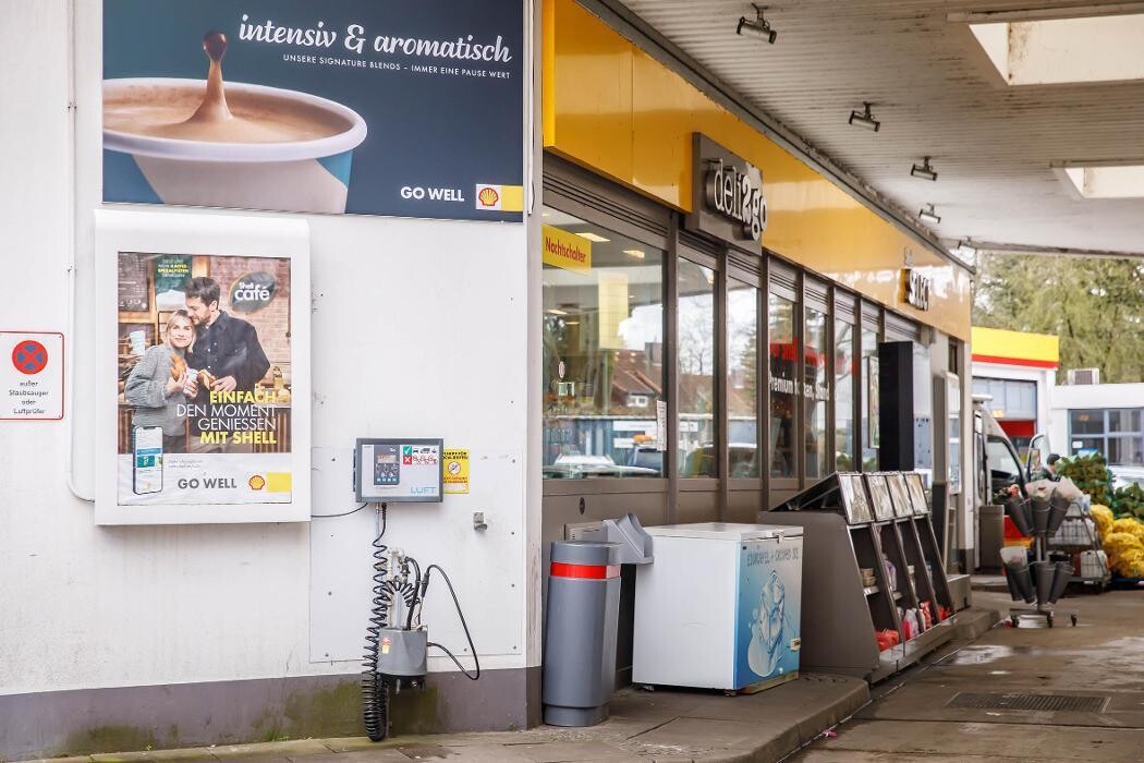 Bilder Shell Recharge Charging Station