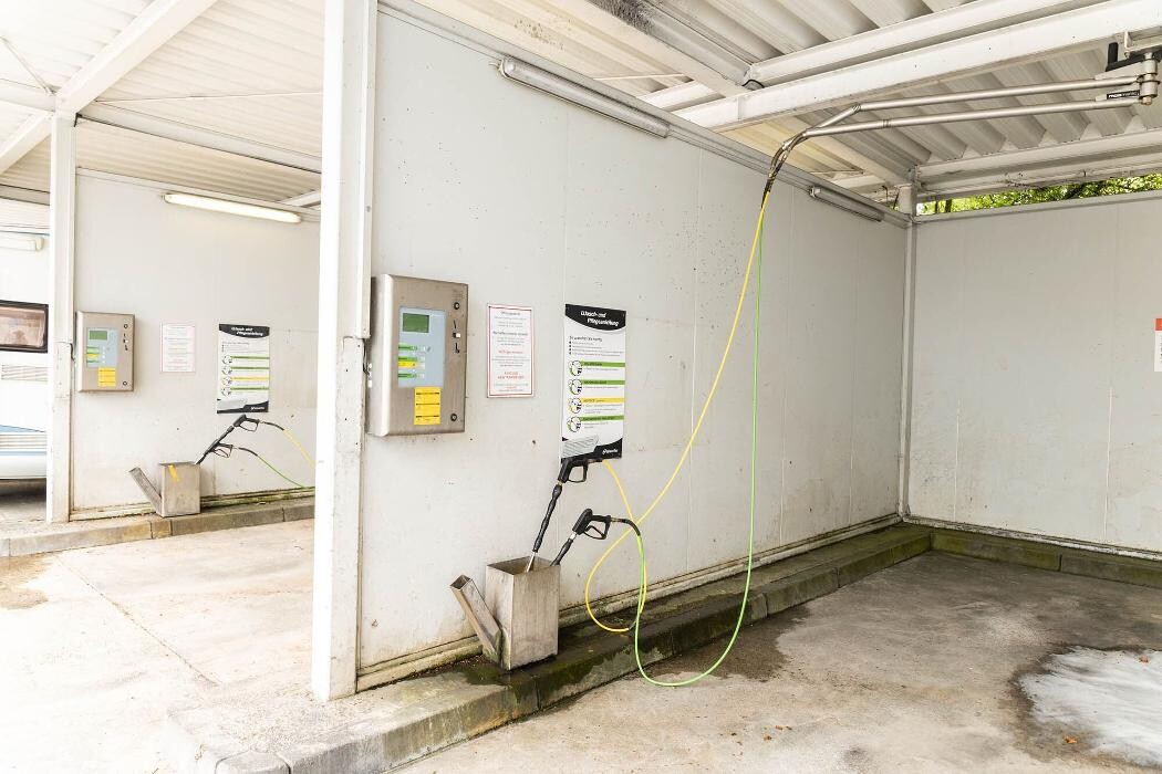 Bilder Shell Recharge Charging Station