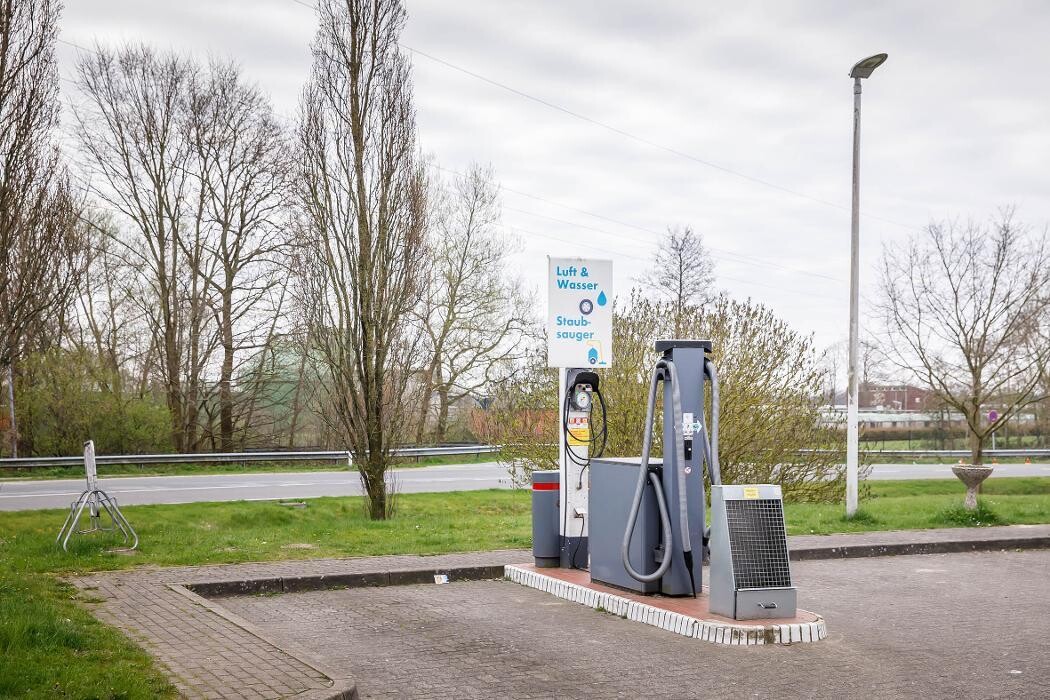 Bilder Shell Recharge Charging Station