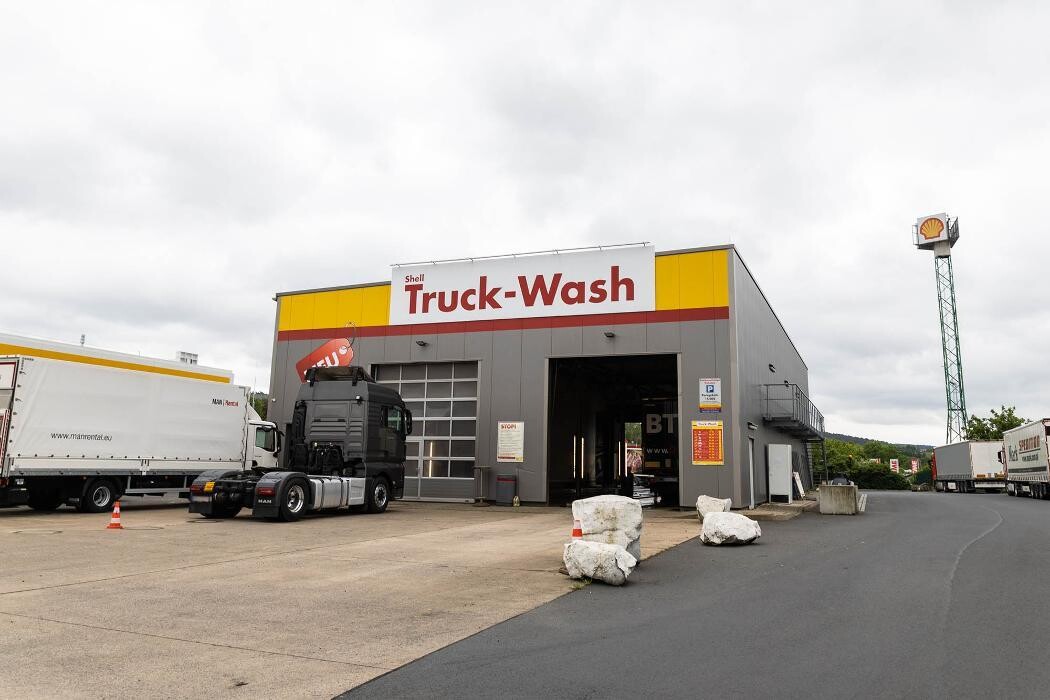 Bilder Shell Recharge Charging Station