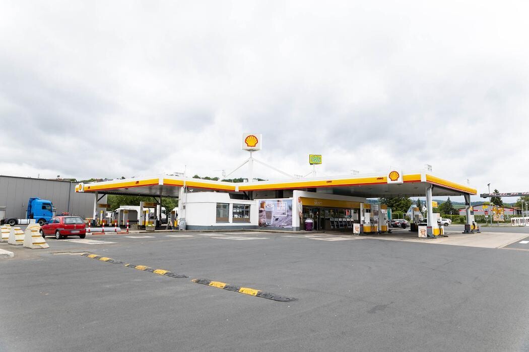 Bilder Shell Recharge Charging Station