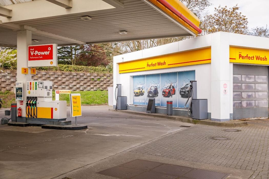 Bilder Shell Recharge Charging Station